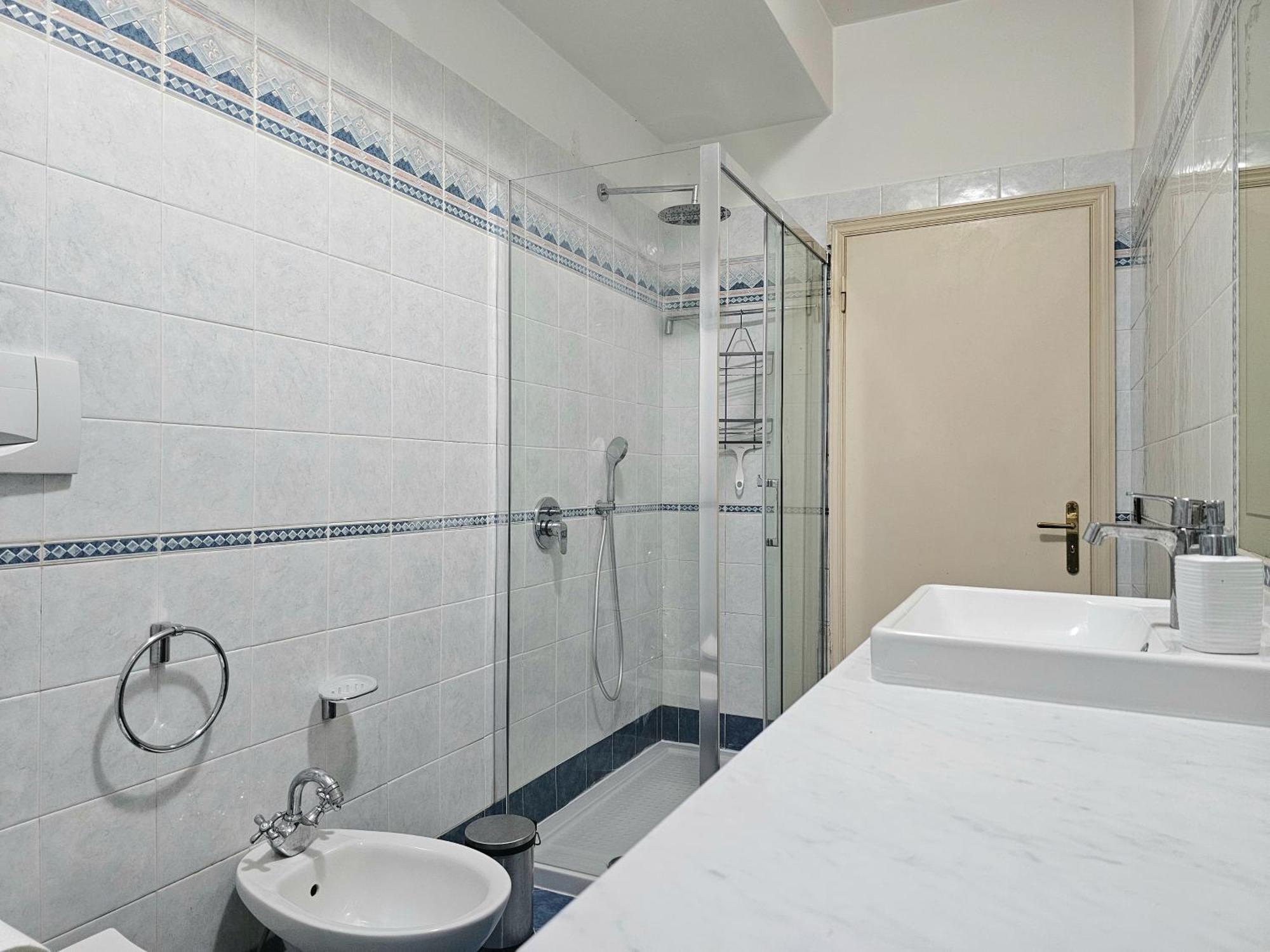 Lucca Roomy Apartment With Balcony And Parking! Eksteriør bilde